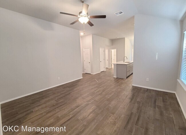 Building Photo - 3 br, 2 bath House - 9237 SW 45th Terr