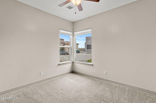 Foto del edificio - 12365 Desert Dove Ave