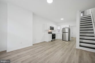 Building Photo - 4453 N Gratz St