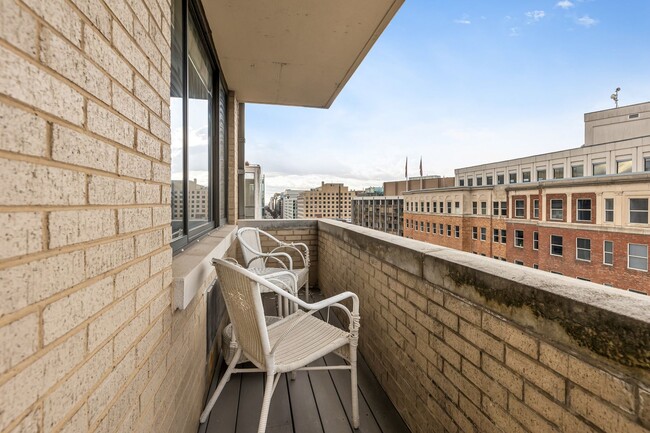Building Photo - Dupont Condo | 1 Bed | 1 Bath | 780 Sf | Private Balcony | Parking Rental Available at Additional...