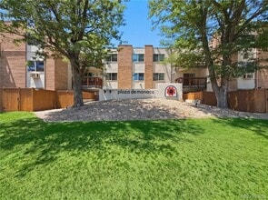Building Photo - 2835 S Monaco St Pkwy