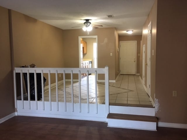 Building Photo - 5 Mockingbird Ln