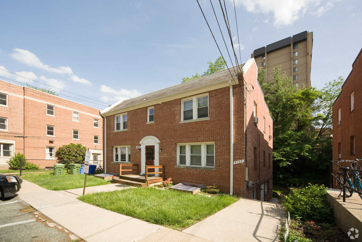 Building Photo - The Avondale Apartments