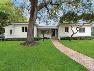 Building Photo - 6601 Riviera Dr