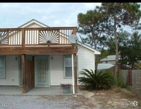 Building Photo - 7814 Beach Dr