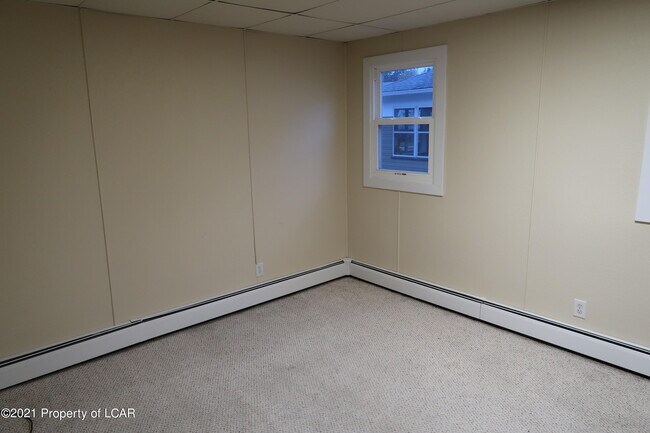 Building Photo - 66 W Dorrance St