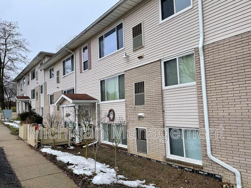 Foto principal - 855 E Summit St