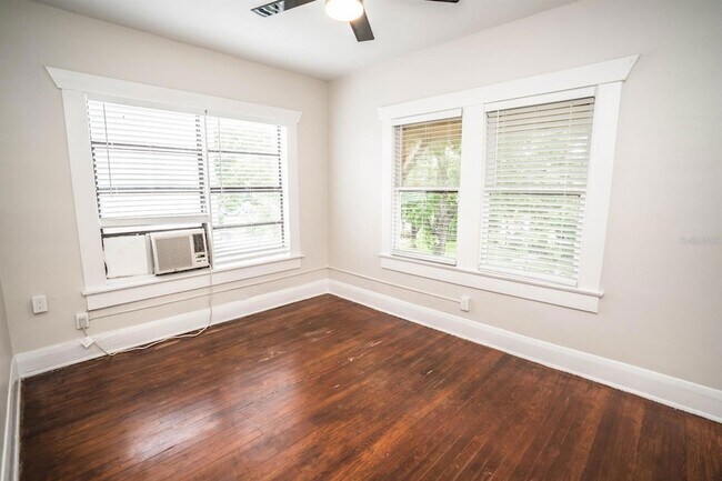 Foto del edificio - 409 E Jean St