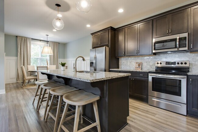 Foto del edificio - **NOW AVAILABLE!!**  Gorgeous Home Minutes from Downtown Nashville