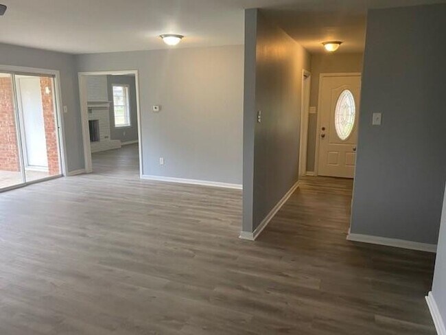 Building Photo - RECENTLY REMODELED 3 BEDROOM 2 BATH HOME WITH 1691 IN SWEENY, TEXAS