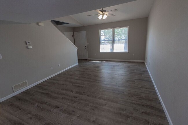 Foto del edificio - 5309-5311 Currituck Lane