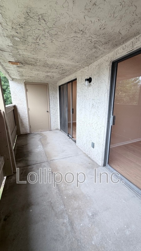 Building Photo - 8435 Hearth Dr