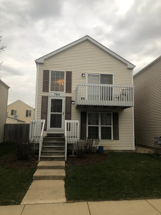 Foto del edificio - 762 Four Seasons Blvd