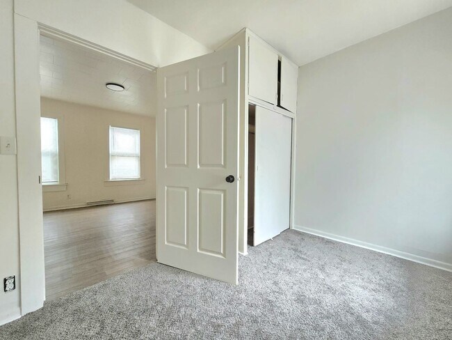 Foto del edificio - 307 La Porte Ave