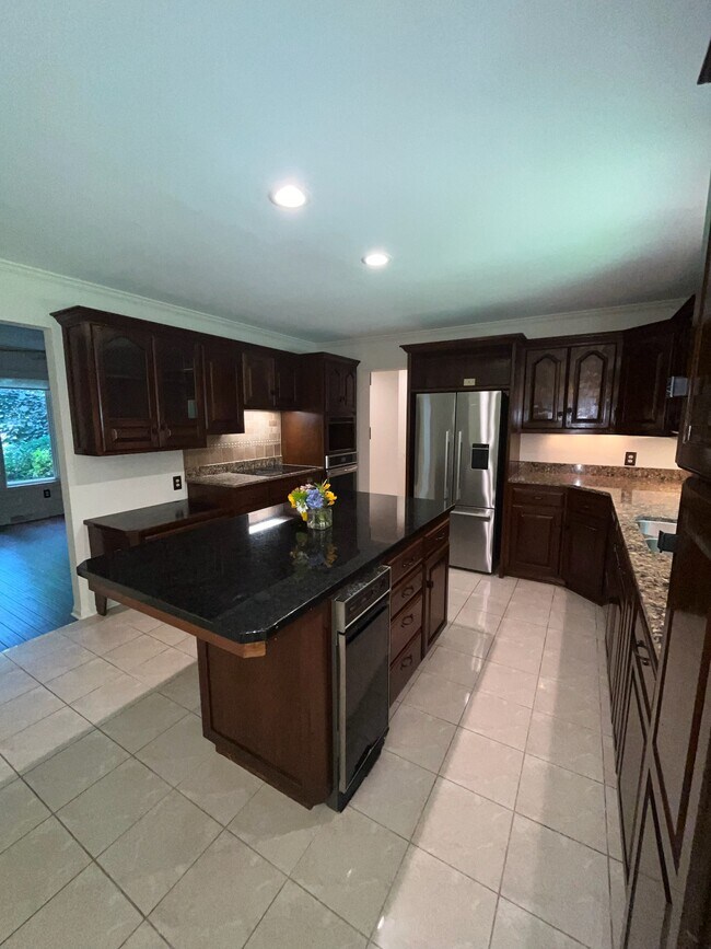 Foto del edificio - 1196 Silverstone Rd