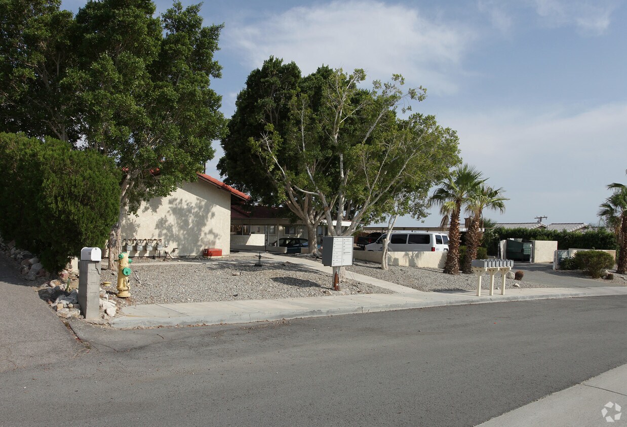 Building Photo - Clearview Apartments