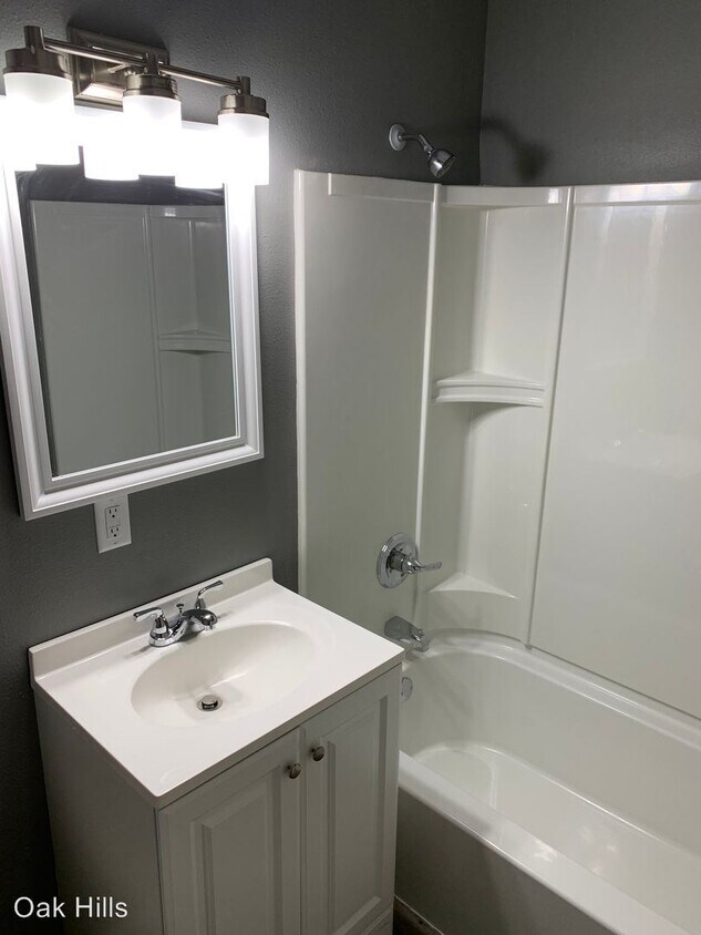 3 br, 1 bath House 1528 Harrington Loop House Rental in Sergeant