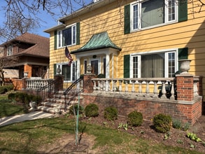 Building Photo - 308 E Hardin St