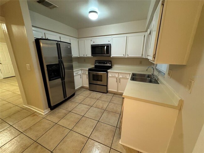 Foto del edificio - 231 N Disston Ave