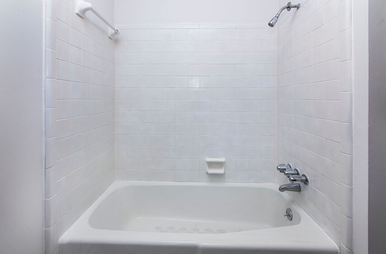Primary Photo - 3 bedroom Ranch