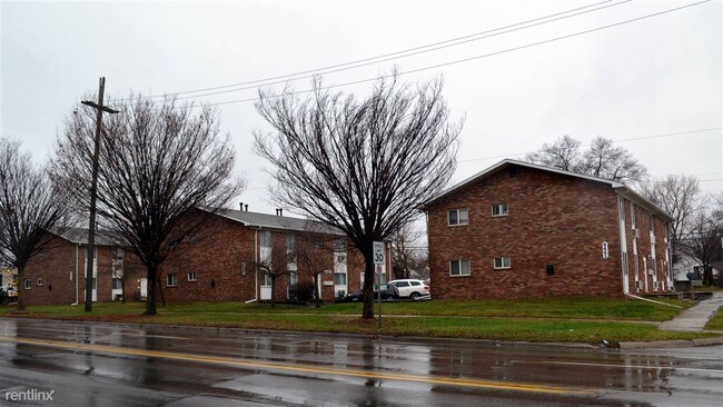 Foto del edificio - 4415 Oakwood Blvd