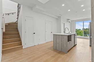 2-storey 1-bed unit - Grâce Rentals