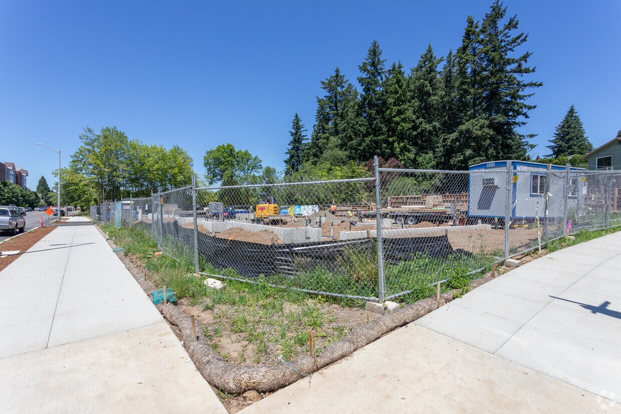 Building Photo - Cherry Blossom Condominiums