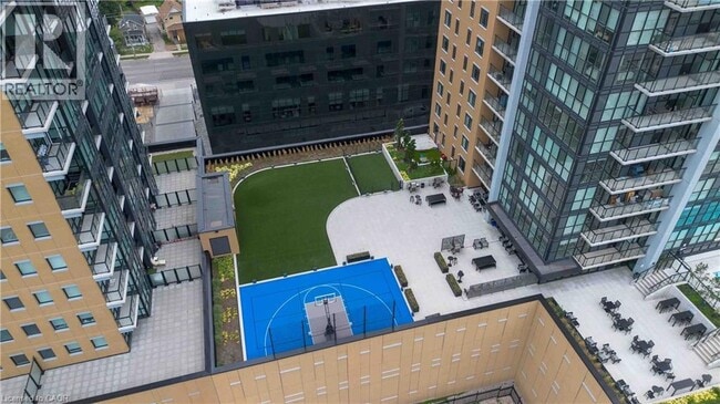 Building Photo - 108 Garment St