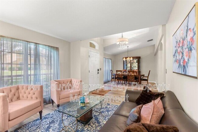 Foto del edificio - 734 Berry Bramble Dr