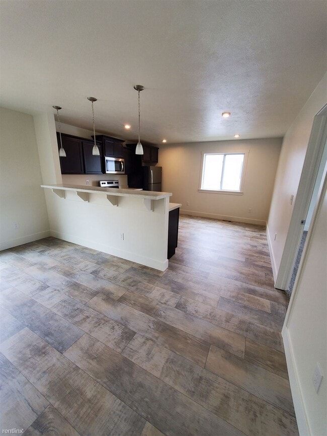 Building Photo - 3 br, 2 bath House - 1215 Chapel Hill Dr