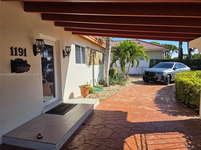 Foto del edificio - 1191 W 53rd Terrace