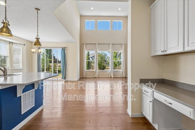 Foto del edificio - 963 Laramie Ln