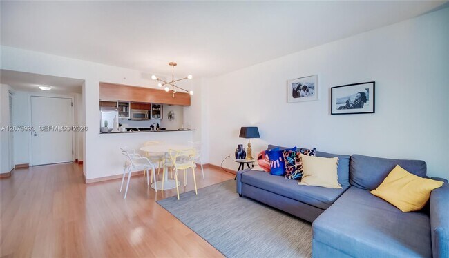 Foto del edificio - 1800 N Bayshore Dr