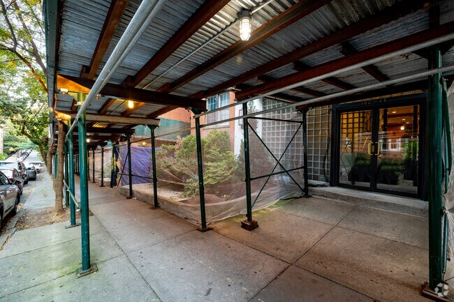 Building Photo - 10240 67th Dr