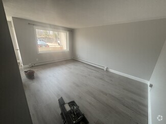 Building Photo - 87 Westwood Dr