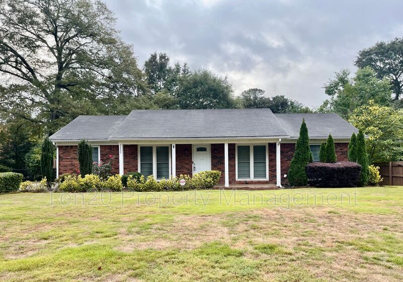 Primary Photo - 3232 Modler Dr