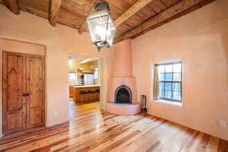 Building Photo - 738 Agua Fria St