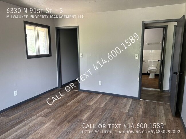 Building Photo - 6320-6330 N 91st St