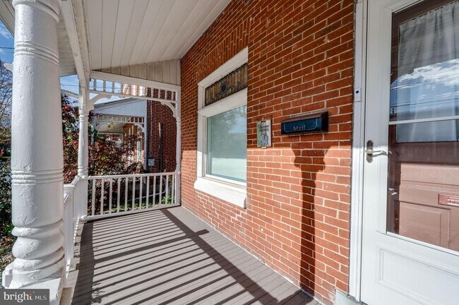 Foto del edificio - 121 W Arch St