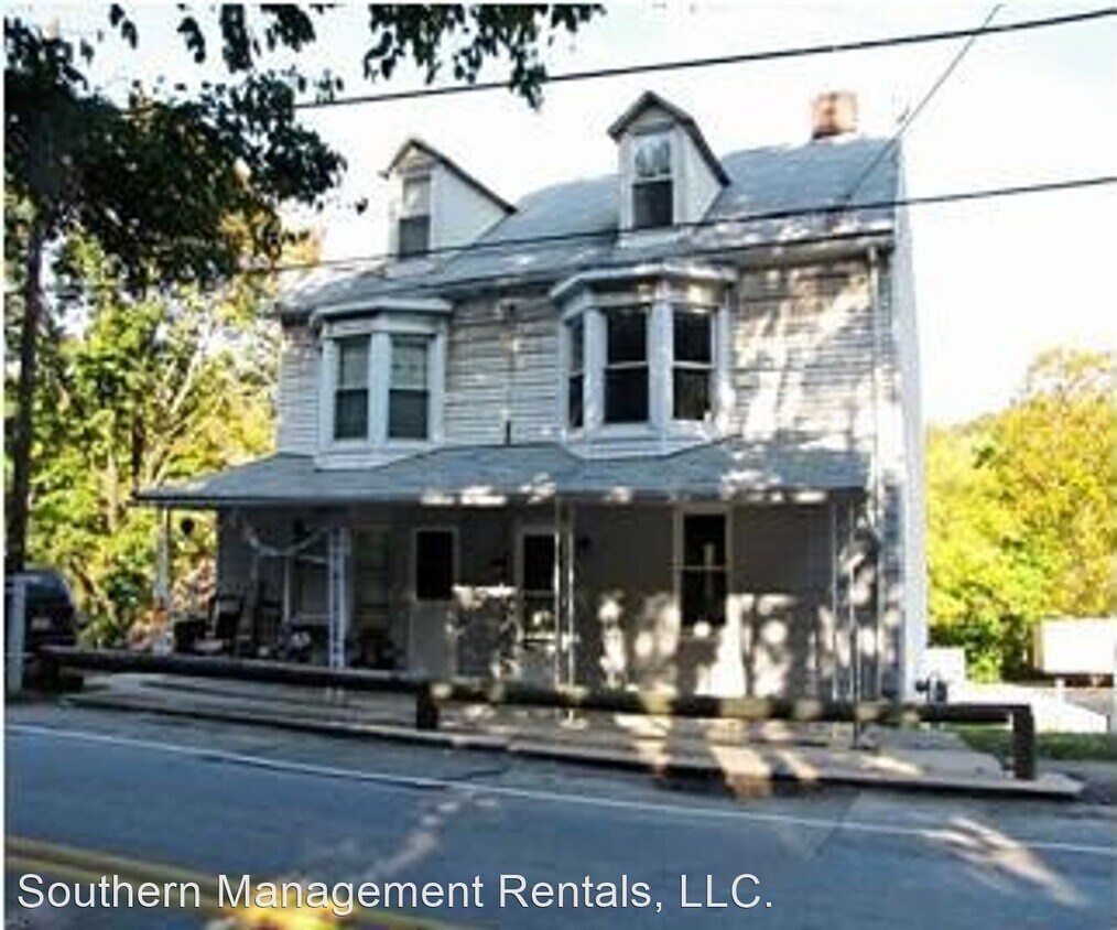 Primary Photo - 3 br, 1 bath House - 1353 S George Street