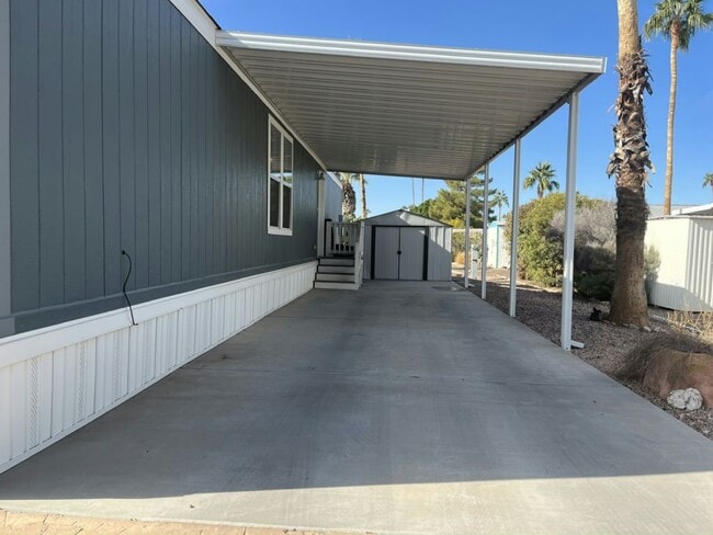 Building Photo - 201 S Greenfield Rd