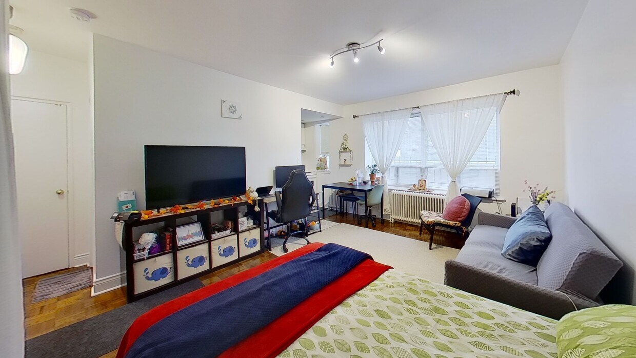 Photo principale - 710 Spadina Ave.