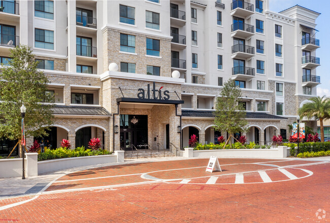 Altis Grand Central Apartments - Tampa, FL | Apartments.com