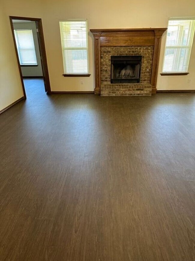 Building Photo - 1409 Meadow Run Dr