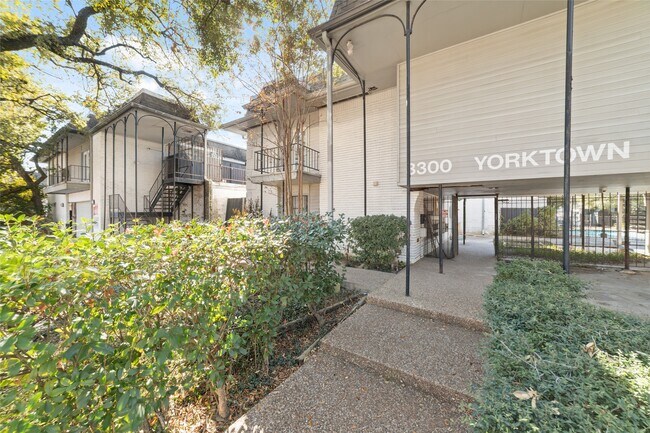 Foto del edificio - 3300 Yorktown St