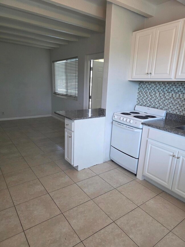 Foto del edificio - 100 Cascade Ln