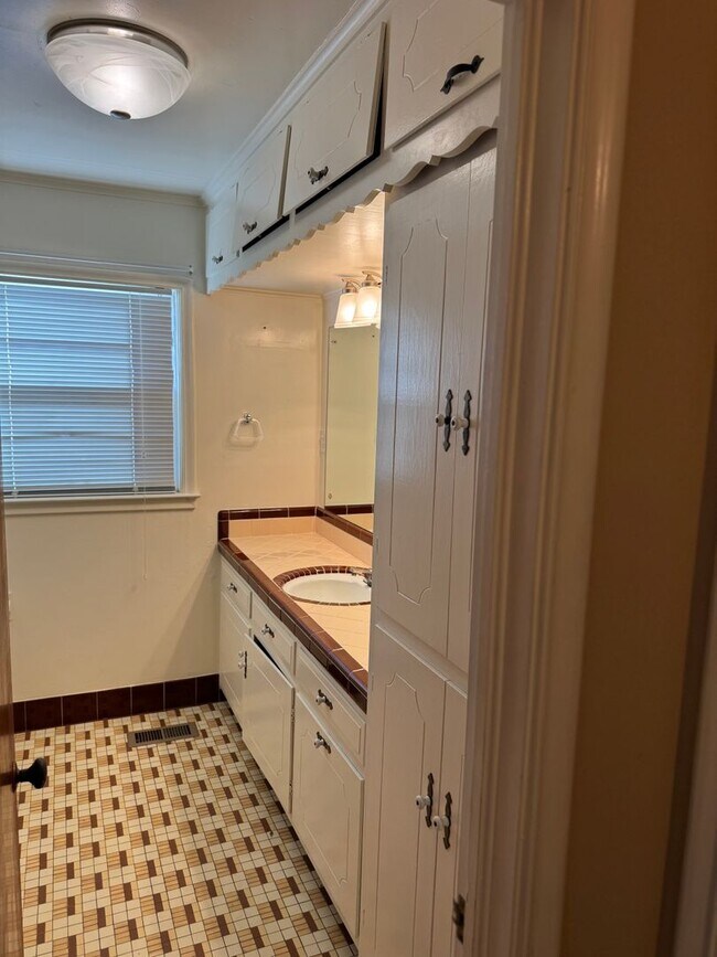 Foto del edificio - Home for Rent