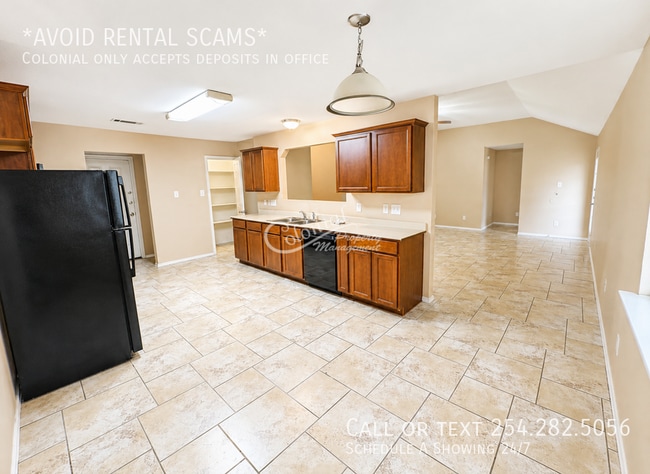 Building Photo - 1307 Copper Creek Dr