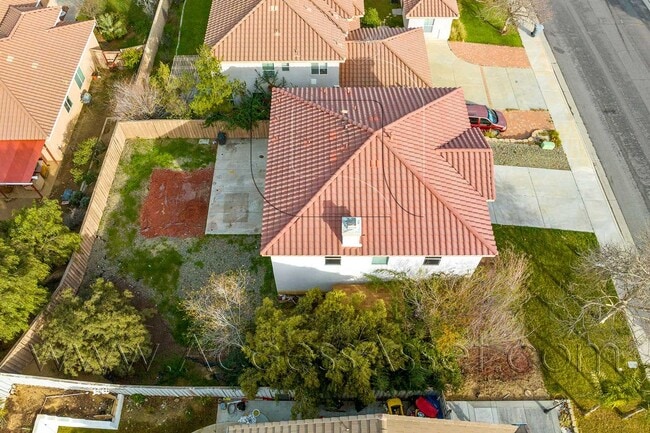 Building Photo - Spacious 3 Bed + Loft-Style Living in Lake Elsinore w/ Private Yard