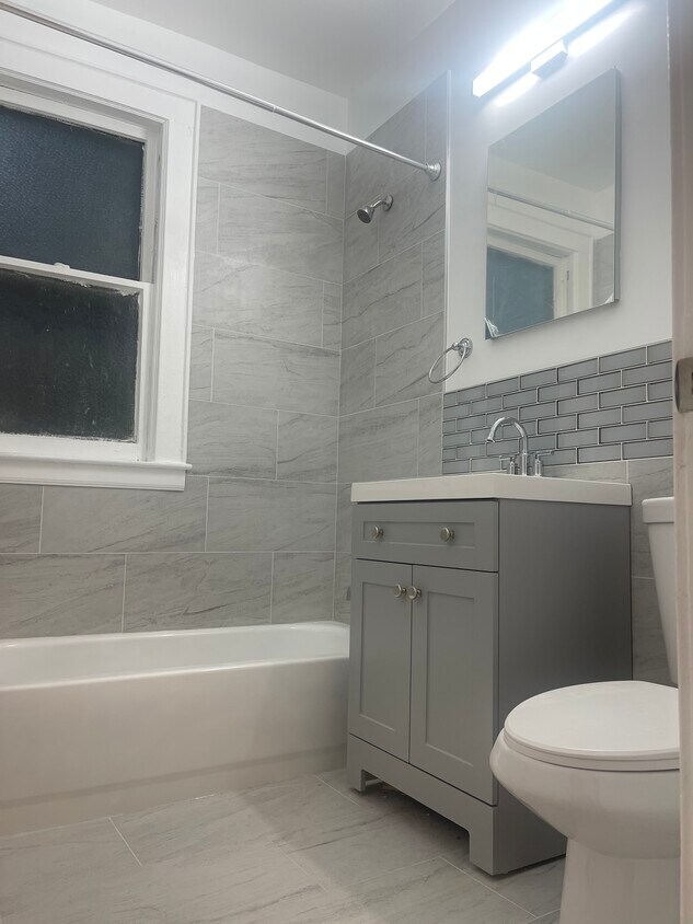 Foto principal - 54 Poe Ave